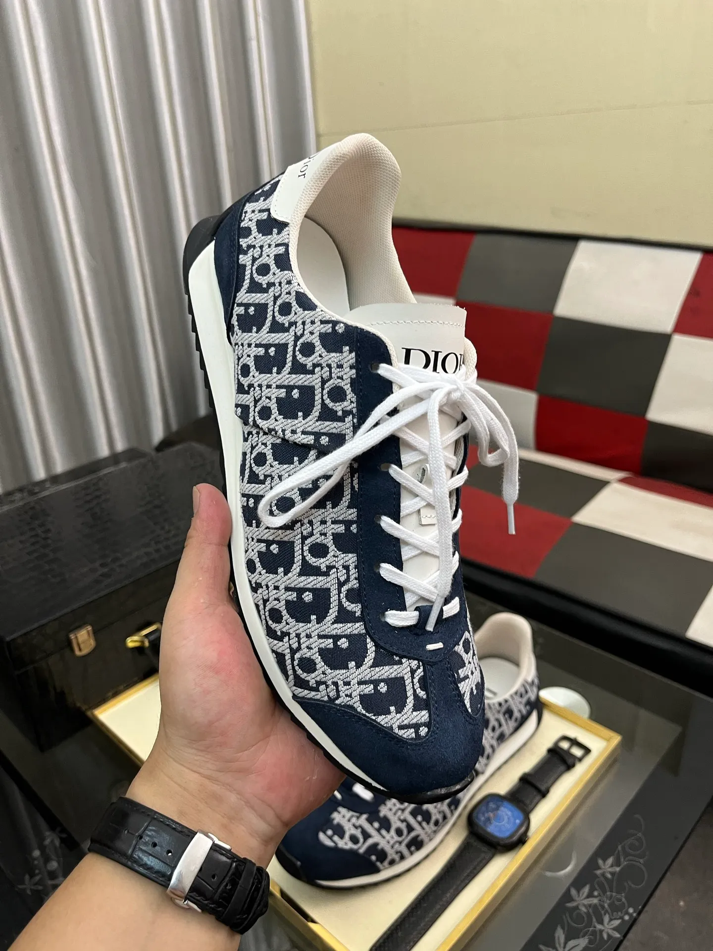 Men's shoes 💰420⌚️⌚️[Dior] Dior couple's style, new casual style launched in Hong Kong counters. Official website 1:1 production. Original Italian materials. Designed by European and American masters. Perfect shape to create counter quality. Solid color rubber wear-resistant outsole and classic dazzling head! Super versatile and very comfortable. High-end without losing taste, fashionable and novel! ! Absolute focus! Code number: 36-448️⃣Colors available
